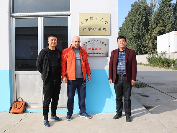 阿爾及利亞客戶(hù)參觀(guān)宏利圣得